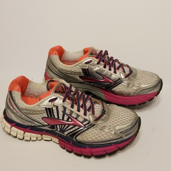 brooks adrenaline 14 womens size 9